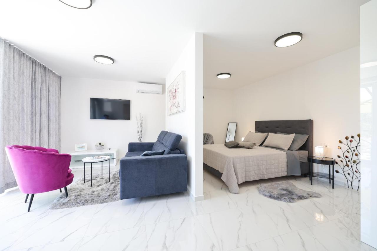 Studio Apartman Natale Zadar Eksteriør billede