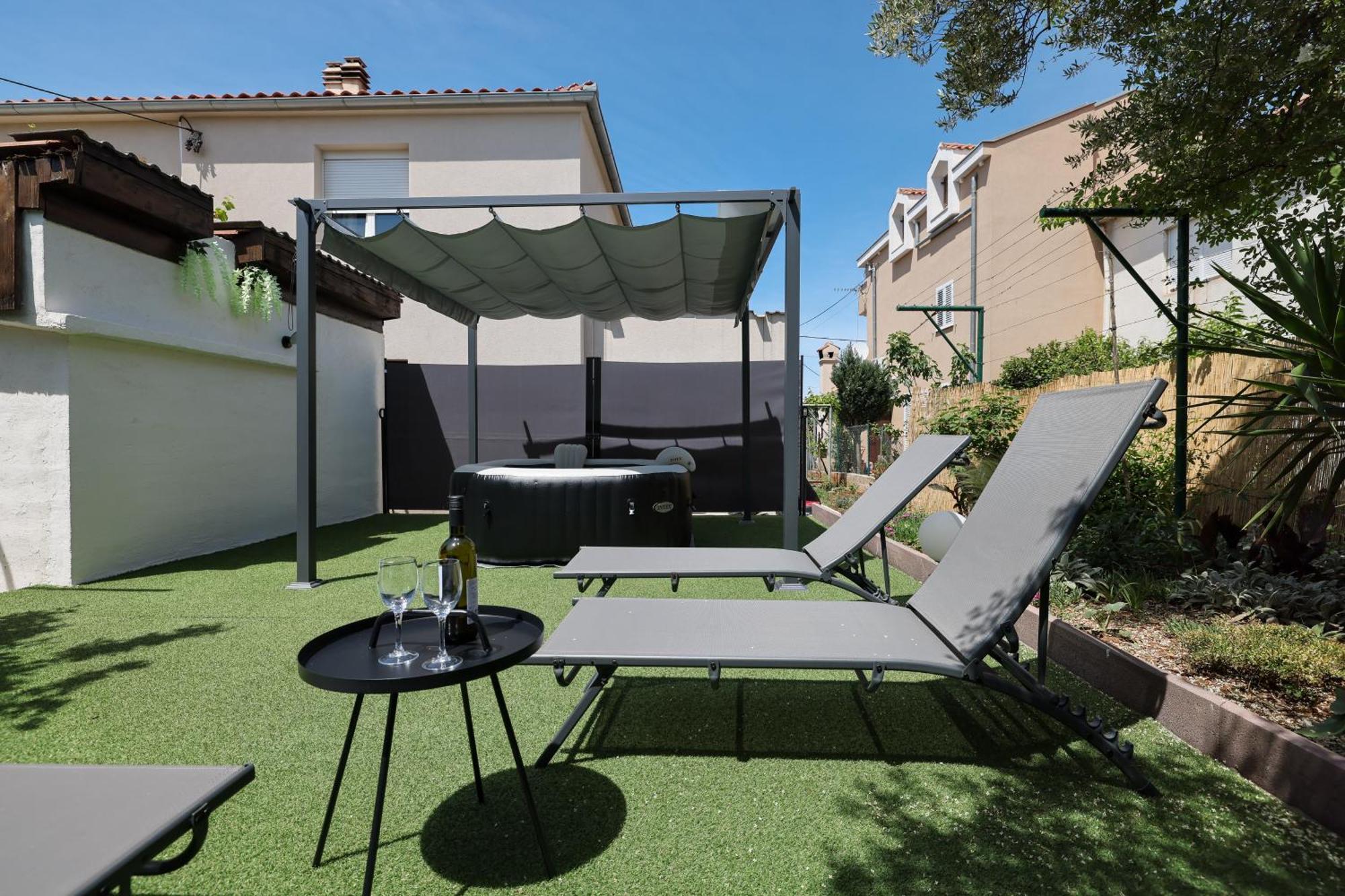 Studio Apartman Natale Zadar Eksteriør billede